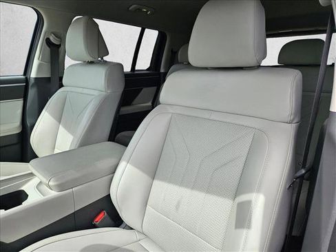 Used 2026 Hyundai Santa Fe SEL image 13