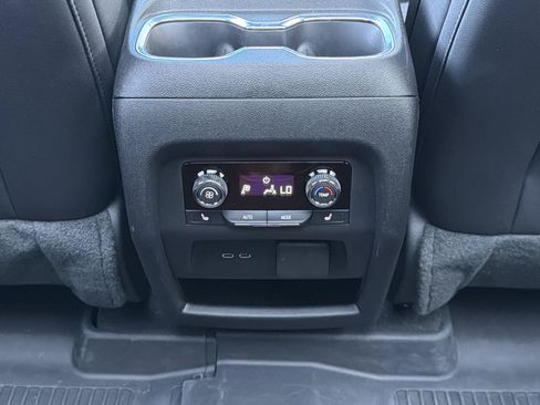Used 2026 Chevrolet Traverse High Country w/ LPO, Floor Liner Package AWD/4WD image 23