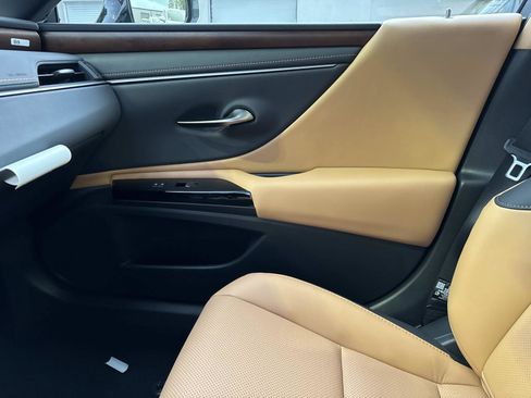 New 2025 Lexus ES 350 w/ Premium Package image 22
