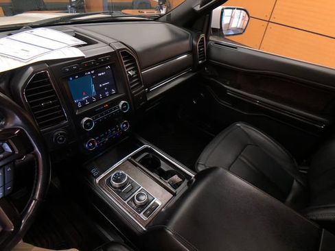 Certified 2019 Ford Expedition Limited w/ Special Edition Package AWD/4WD image 19