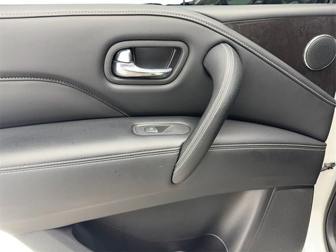 Used 2023 INFINITI QX80 Luxe w/ Cargo Package image 44