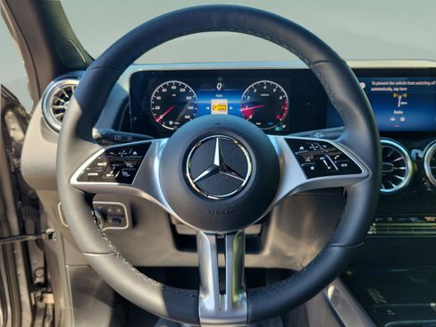 Certified 2026 Mercedes-Benz GLB 250 image 28