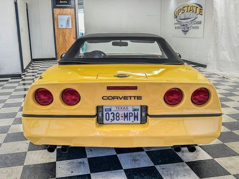 Used 1986 Chevrolet Corvette Convertible image 24