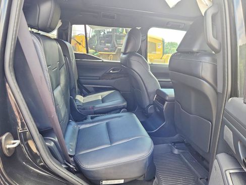 Used 2025 Lexus GX 550 w/ Cold Area Package AWD/4WD image 9