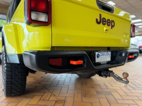 Used 2023 Jeep Gladiator Mojave w/ Trailer Tow Package AWD/4WD image 37