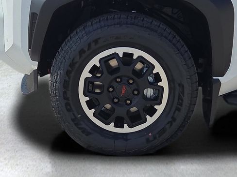 New 2026 Toyota 4Runner TRD Off-Road Premium AWD/4WD image 9
