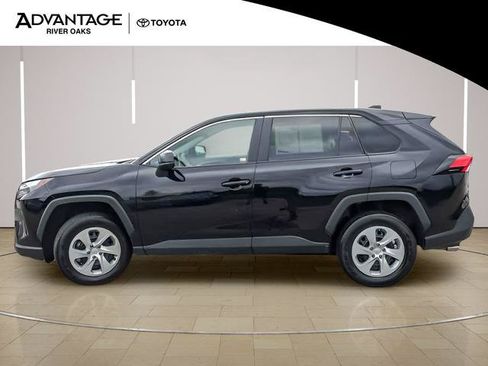 Certified 2025 Toyota RAV4 LE AWD/4WD image 5