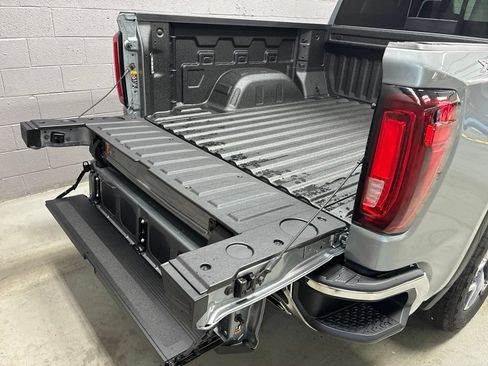 New 2026 GMC Sierra 1500 SLT w/ SLT Premium Plus Package AWD/4WD image 12
