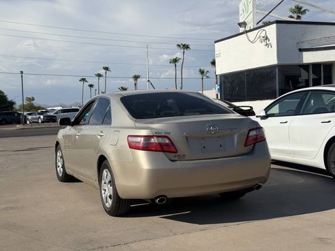 Used 2007 Toyota Camry XLE FWD image 13