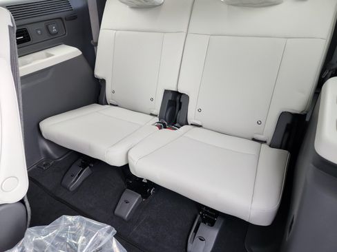 New 2026 Hyundai Santa Fe Calligraphy AWD/4WD image 13