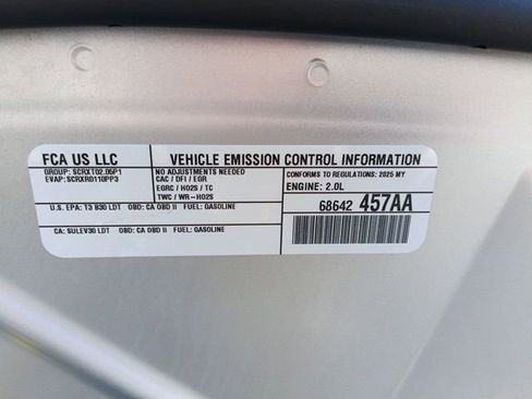Used 2025 Jeep Compass Limited AWD/4WD image 18
