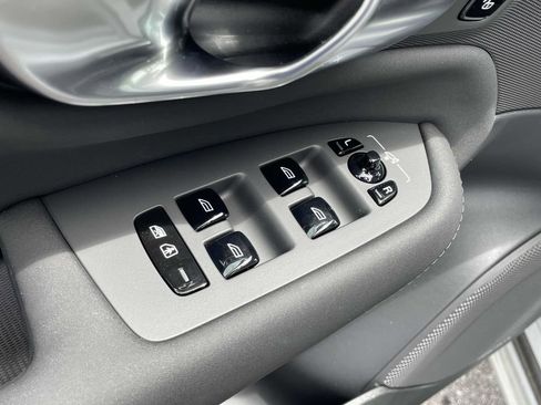 New 2026 Volvo XC60 B5 Plus w/ Protection Package Premier image 7