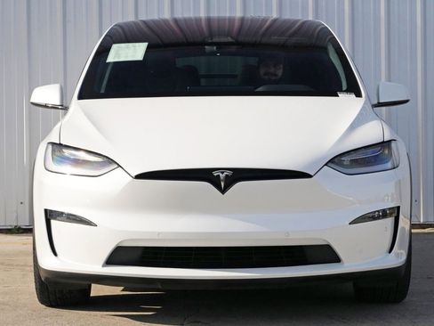 Used 2023 Tesla Model X image 7