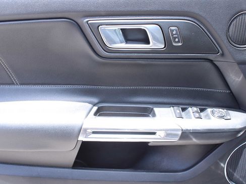 Used 2018 Ford Mustang Premium RWD image 9