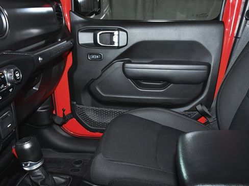 Used 2023 Jeep Wrangler Unlimited w/ 8.4" Radio Group image 43