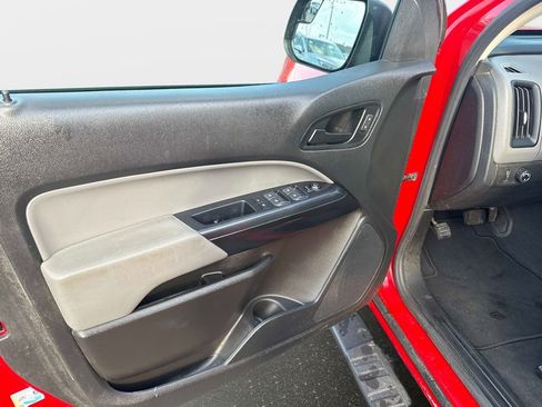 Used 2020 Chevrolet Colorado W/T w/ WT Convenience Package RWD image 10