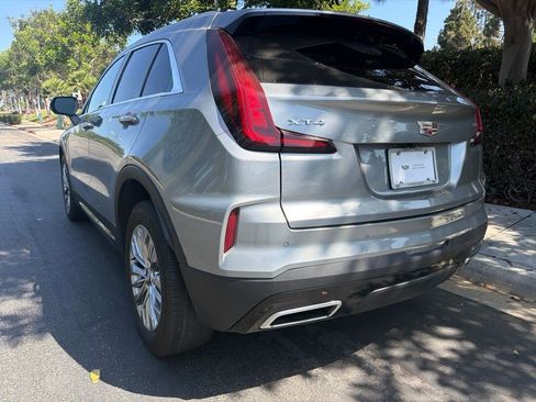 Certified 2025 Cadillac XT4 Premium Luxury FWD image 4