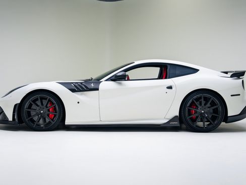 Used 2016 Ferrari F12 Berlinetta RWD image 14