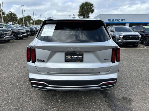 Used 2022 Kia Sorento EX image 15