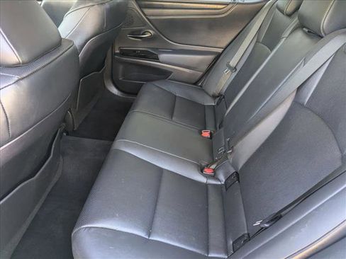 Certified 2024 Lexus ES 250 w/ Premium Package image 18
