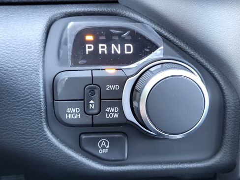 New 2026 RAM 1500 Express AWD/4WD image 16