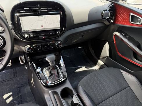 Certified 2025 Kia Soul GT-Line FWD image 21