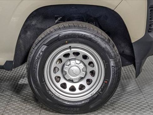 Used 2023 Chevrolet Colorado W/T RWD image 33