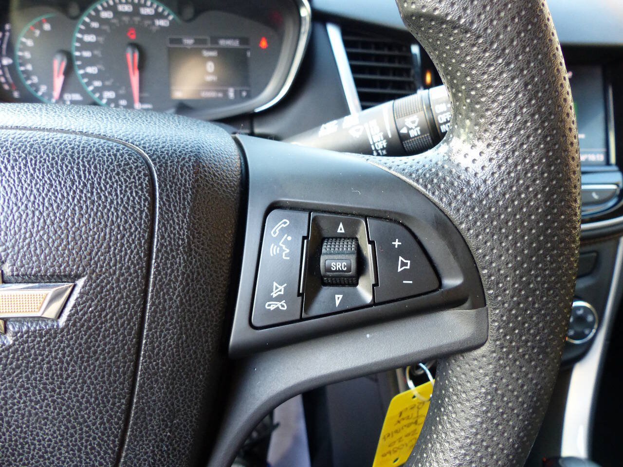 Used 2020 Chevrolet Trax LT FWD image 25