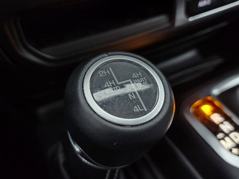 Used 2021 Jeep Wrangler Unlimited Sahara w/ Cold Weather Group image 9