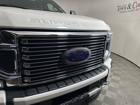 Used 2022 Ford F450 Platinum w/ FX4 Off-Road Package image 5