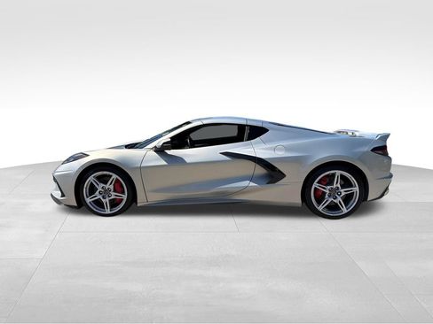 Used 2023 Chevrolet Corvette Stingray Preferred Cpe w/ Z51 Performance Package RWD image 8