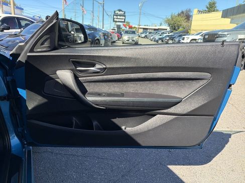 Used 2018 BMW M2 RWD image 27