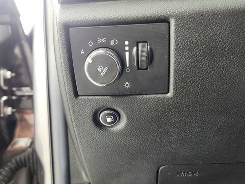 Used 2015 Jeep Grand Cherokee Overland AWD/4WD image 20