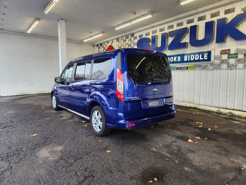 Used 2015 Ford Transit Connect XLT image 7