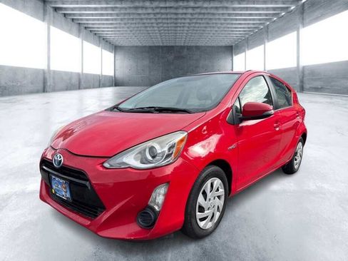 Used 2015 Toyota Prius C Two image 1