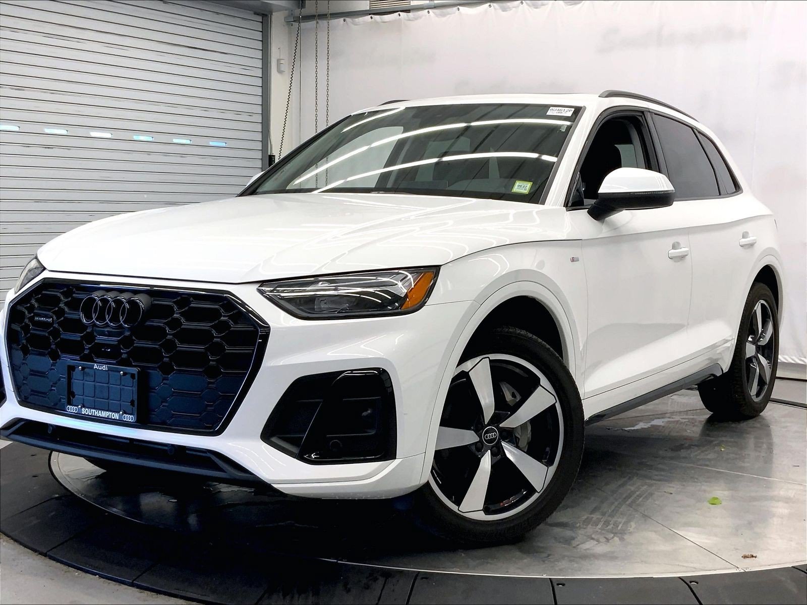 Certified 2023 Audi Q5 2.0T Premium Plus w/ Premium Plus Package AWD/4WD image 11