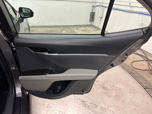 Used 2022 Toyota Camry LE image 25