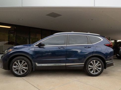 Used 2022 Honda CR-V Touring image 4
