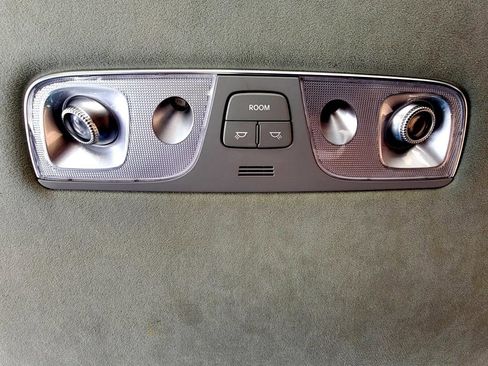 Used 2012 Hyundai Equus Signature image 30