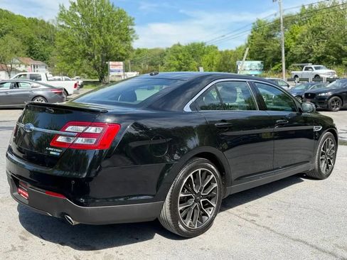 Used 2018 Ford Taurus Limited AWD/4WD image 8