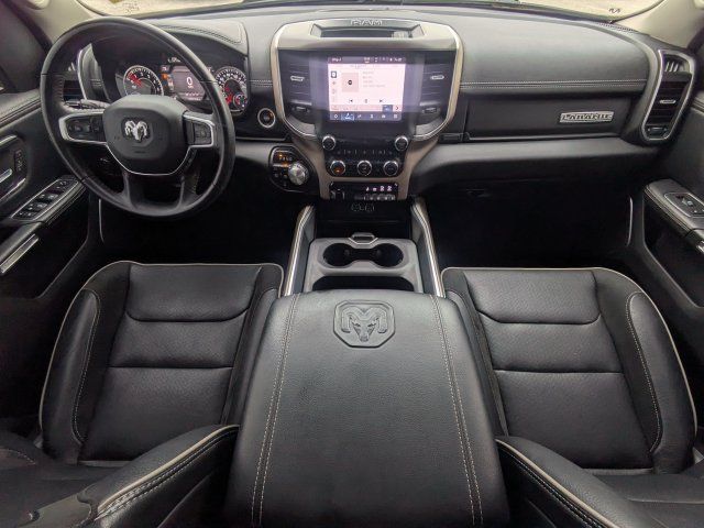 Used 2022 RAM 1500 Laramie AWD/4WD image 16