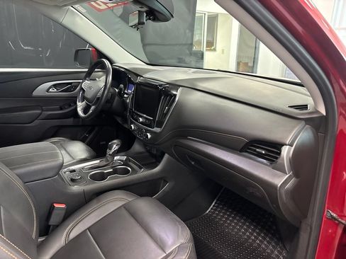 Used 2021 Chevrolet Traverse RS FWD image 13