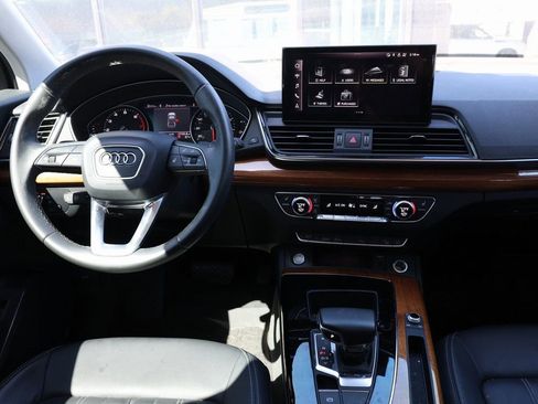Used 2023 Audi Q5 2.0T Premium w/ Convenience Package image 23