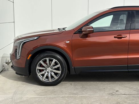 Used 2021 Cadillac XT4 Sport w/ Cold Weather Package image 5