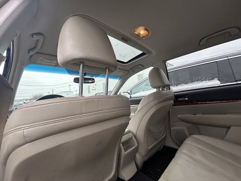 Used 2011 Subaru Outback 2.5i Limited image 28