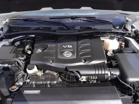Certified 2024 Nissan Armada SL w/ Captain's Chairs Package RWD image 7