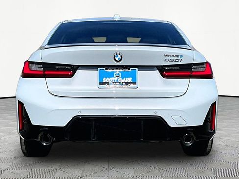 Used 2026 BMW 330i Sedan w/ M Sport Package image 6
