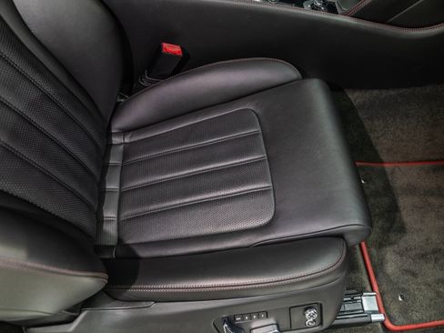 Used 2015 Bentley Continental GT image 57