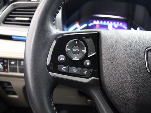 Used 2022 Honda Odyssey Touring image 39