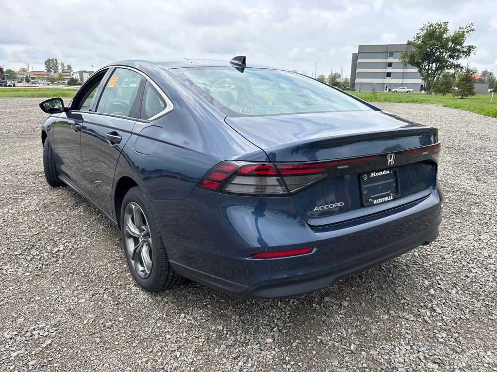 Used 2023 Honda Accord EX image 9